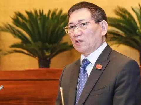 Trình Quốc hội tăng lương cơ sở lên 1,8 triệu đồng từ 1/7/2023