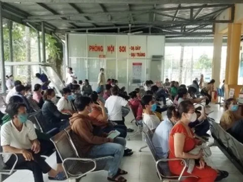 Bệnh nhân “kêu trời” vì máy chẩn đoán hình ảnh của bệnh viện lớn bị hỏng nhiều ngày