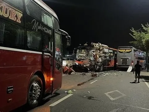 Bình Thuận: Tai nạn liên hoàn giữa 4 xe khách, nhiều người bị thương