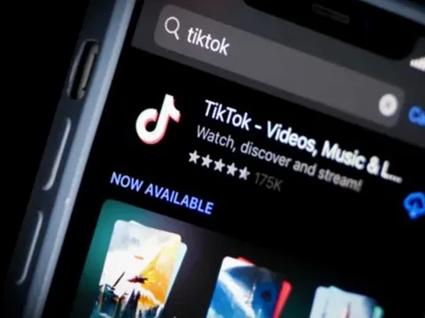 TikTok nâng chuẩn độ tuổi người phát live stream