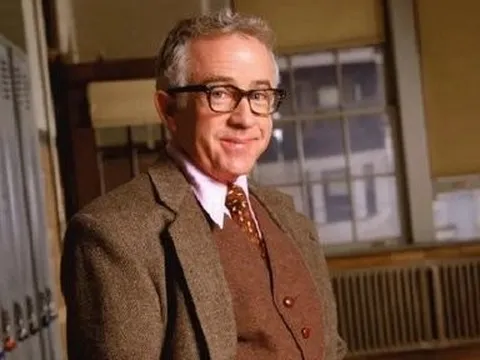 Diễn viên đình đám Leslie Jordan qua đời ở tuổi 67 trong tai nạn giao thông