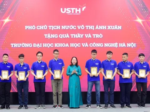 Nỗ lực đưa Đại học Việt - Pháp thành đại học nghiên cứu hàng đầu Việt Nam