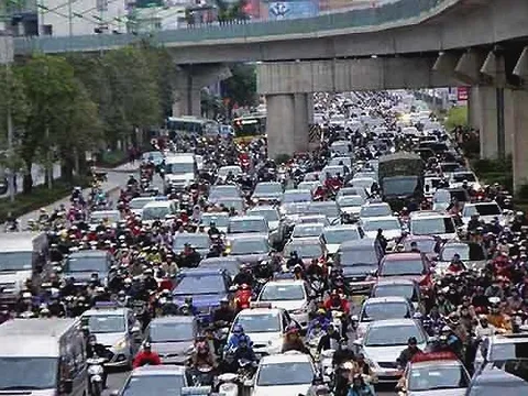 Đề xuất thu phí ô tô vào nội đô Hà Nội: Đại biểu Quốc hội nói gì?