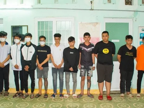 Tạm giữ 5 thanh thiếu niên hẹn nhau dùng dao giải quyết mâu thuẫn