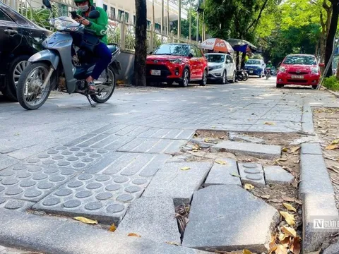 Hà Nội: Đá lát vỉa hè có độ bền 70 năm xuống cấp "bất ngờ" sau vài năm