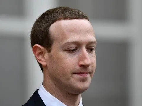 Tài sản của Mark Zuckerberg ‘bốc hơi’ 100 tỉ USD trong năm nay