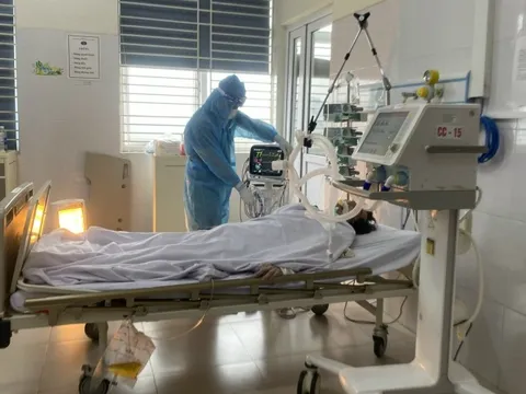 Giải bài toán thiếu điều dưỡng ở bệnh viện công - Bài cuối: ‘Có thực mới vực được đạo’