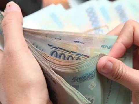 Lương viên chức y tế tăng bao nhiêu sau khi lương cơ sở tăng 1,8 triệu đồng?