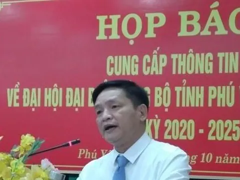 Ai là người điều hành UBND tỉnh Phú Yên sau khi miễn nhiệm Chủ tịch?