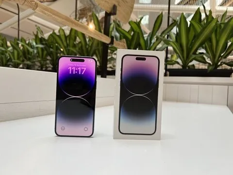 Lý do Apple không tăng giá iPhone ở Mỹ, Trung Quốc