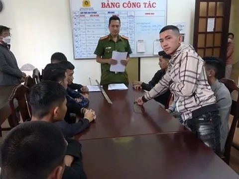 Huế: Khởi tố 3 đối tượng mang kiếm đi giải quyết mâu thuẫn