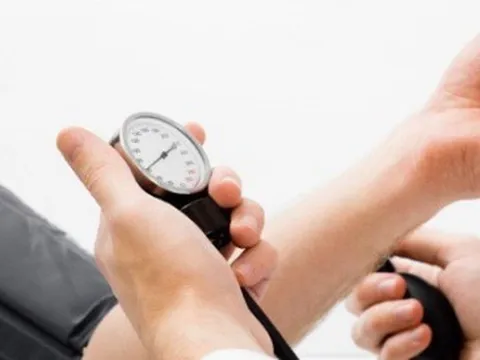 Chỉ số huyết áp và nhịp tim thế nào là bình thường?