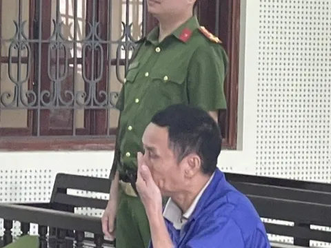 Người đàn ông Nghệ An rơi nước mắt khi nhận án tử vì 10 triệu đồng