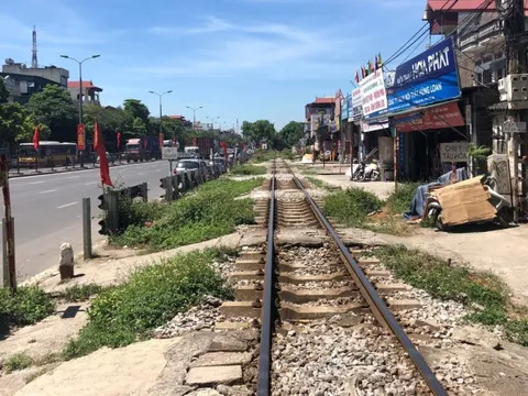 Ưu tiên bố trí kinh phí từ ngân sách địa phương xóa lối đi tự mở qua đường sắt