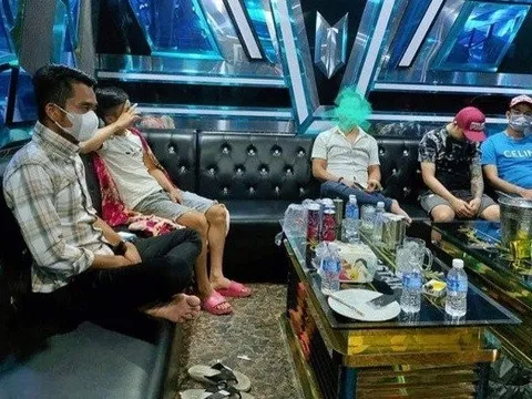Đột kích quán karaoke, phát hiện 26 đối tượng sử dụng trái phép chất ma túy