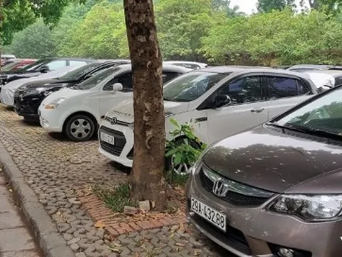 Vỉa hè lát đá đến đâu, ô tô đỗ đến đó