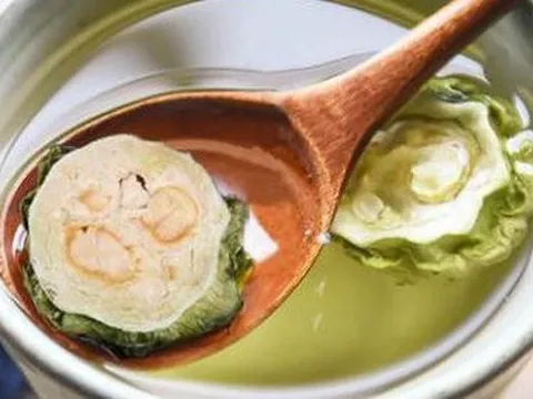 Giảm cân, hạ đường huyết nhờ thêm thứ này vào nước nóng uống mỗi ngày