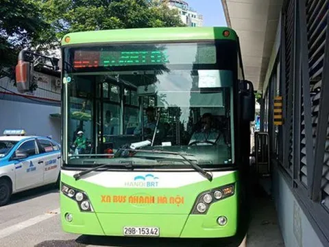 Hà Nội đánh giá buýt nhanh BRT giảm ùn tắc, thúc đẩy phát triển