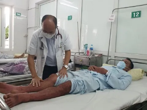 Số người mắc sốt xuất huyết vượt 300.000 ca, nhiều trường hợp trở nặng