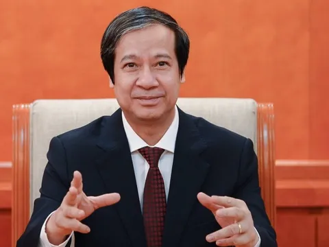 Bộ trưởng GD&ĐT: 'Phải cấp bách tăng lương và phụ cấp ưu đãi cho giáo viên'