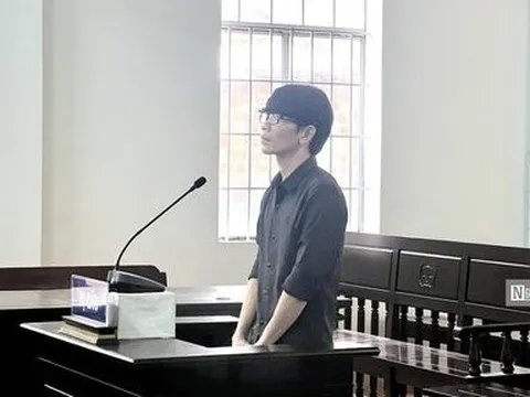 Bình Thuận: Đối tượng ngáo đá cởi quần áo đi ra đường lãnh án