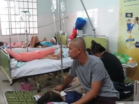 Khẩn trương tìm nguyên nhân ngộ độc thực phẩm của học sinh ở Nha Trang