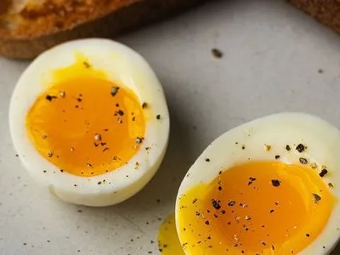 Ăn một quả trứng luộc vào buổi sáng, sau một thời gian cơ thể sẽ thay đổi thế nào?