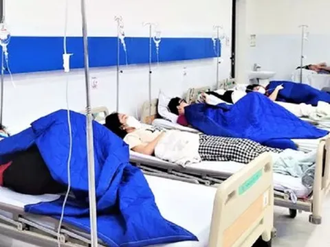 Vụ hàng loạt học sinh ngộ độc: Chuyên gia đưa ra lưu ý đặc biệt