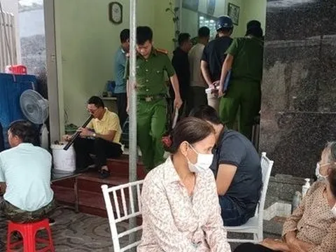 Hai vợ chồng tự tử, nghi do "vỡ họ"