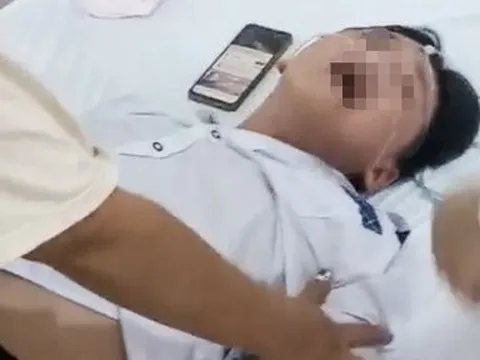 Điều tra vụ 2 học sinh lớp 6 bị co giật khi ăn kẹo từ người lạ cho