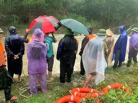 Tìm kiếm người đàn ông mất tích khi đi đánh cá ở Nghệ An