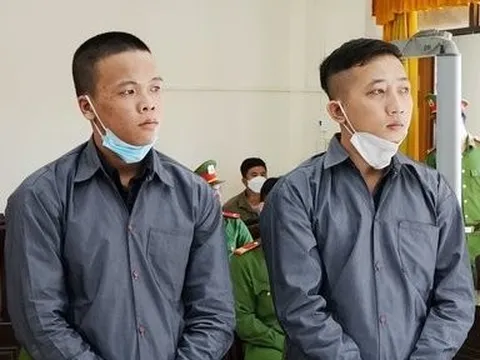 Án tù cho 2 đối tượng mua súng để phòng thân