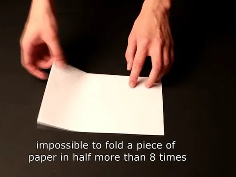 Điều gì sẽ xảy ra nếu bạn liên tiếp gấp đôi một tờ giấy?