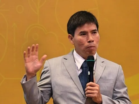 Doanh thu tháng 10 của Thế giới đi động giảm 11%, ông Nguyễn Đức Tài nói: "Đây là năm rất lạ lùng, khó khăn nếu “xui” có thể kéo dài đến quý 3/2023"