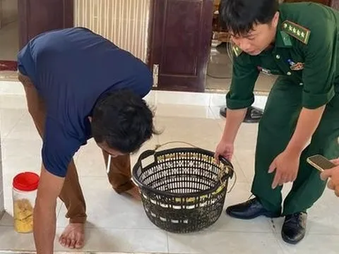 Ngư dân vớt được 7 túi ni-lông nghi chứa ma tuý trôi dạt trên biển