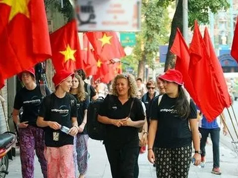 Khách du lịch quốc tế đến Việt Nam đạt gần 3 triệu lượt