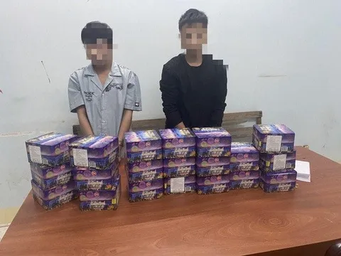 Bà Rịa -Vũng Tàu Bắt 3 đối tượng tàng trữ trái phép hơn 40kg pháo nổ