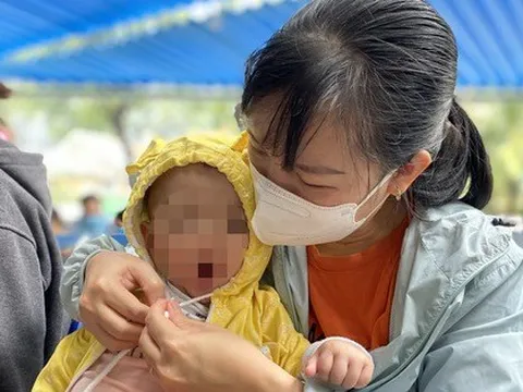 Đang đợt uống vitamin A liều cao, phụ huynh cần chú ý gì tránh trẻ bị quá liều?