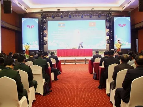 Phổ biến chính sách, pháp luật cho các trưởng bản biên giới Việt - Lào