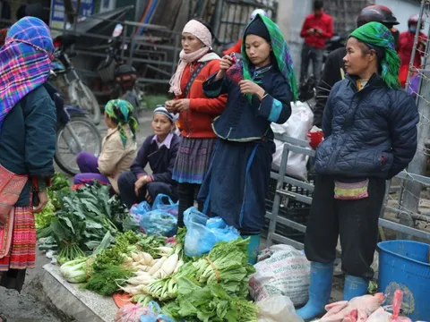 Sắc màu phiên chợ vùng cao Hoàng Su Phì