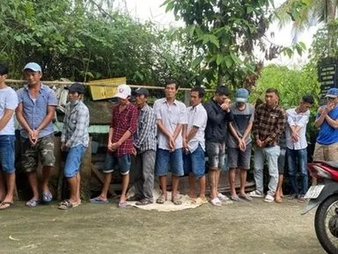 Kiên Giang: Bắt 17 đối tượng đá gà qua mạng internet từ Campuchia