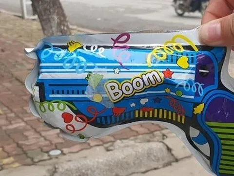 Súng đồ chơi xì hơi, nhiều học sinh khó thở, 1 em co giật nhẹ