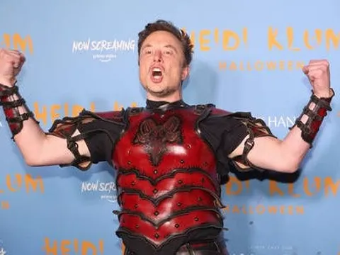 Nguyên nhân khiến tỷ phú Elon Musk mất danh hiệu 'Người giàu nhất thế giới'