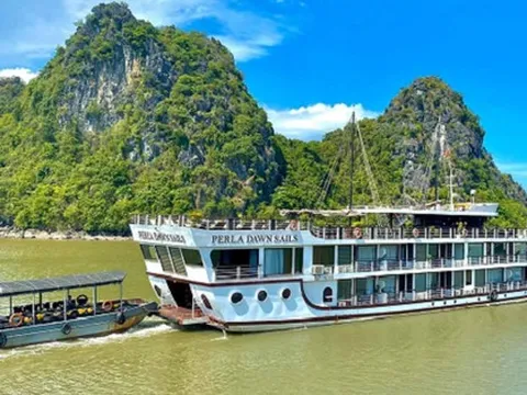 Doanh nghiệp cho nhân viên nghỉ Tết sớm 1 tháng, không hẹn ngày đi làm