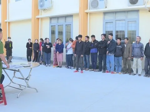 Khen thưởng đột xuất vụ triệt phá đường dây đánh bạc hơn 1.000 tỷ đồng