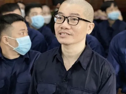 Xét xử cựu CEO công ty Alibaba: Tình cảnh trớ trêu của bị hại