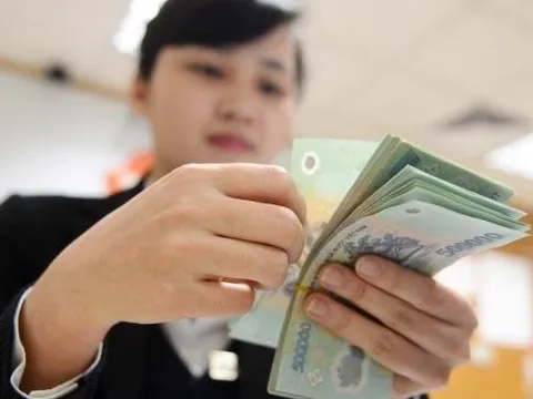 Xây dựng lộ trình cải cách tiền lương, sửa quy định thu nhập đặc thù