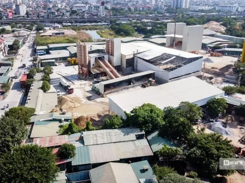 Vi phạm trật tự đô thị tại Hà Nội: Chuyện sai làm giữa ban ngày
