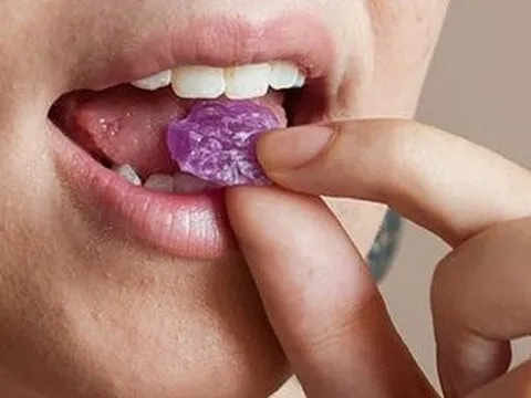 Một số loại thực phẩm rất ngon nhưng cần tránh khi bị đau họng