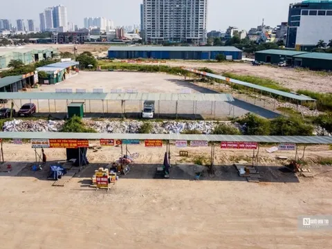 Vi phạm trật tự đô thị tại Hà Nội: Những bãi giữ xe trái phép tại cổng bệnh viện K Tân Triều